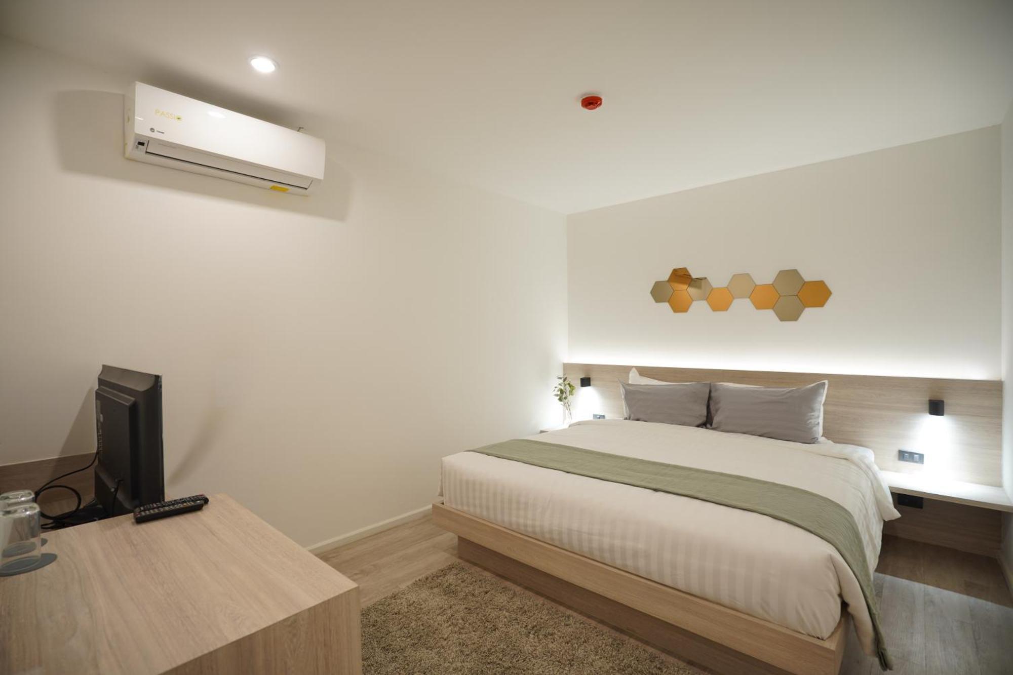 E11 Hotel - Bts Punnawithi Bangkok Exterior foto